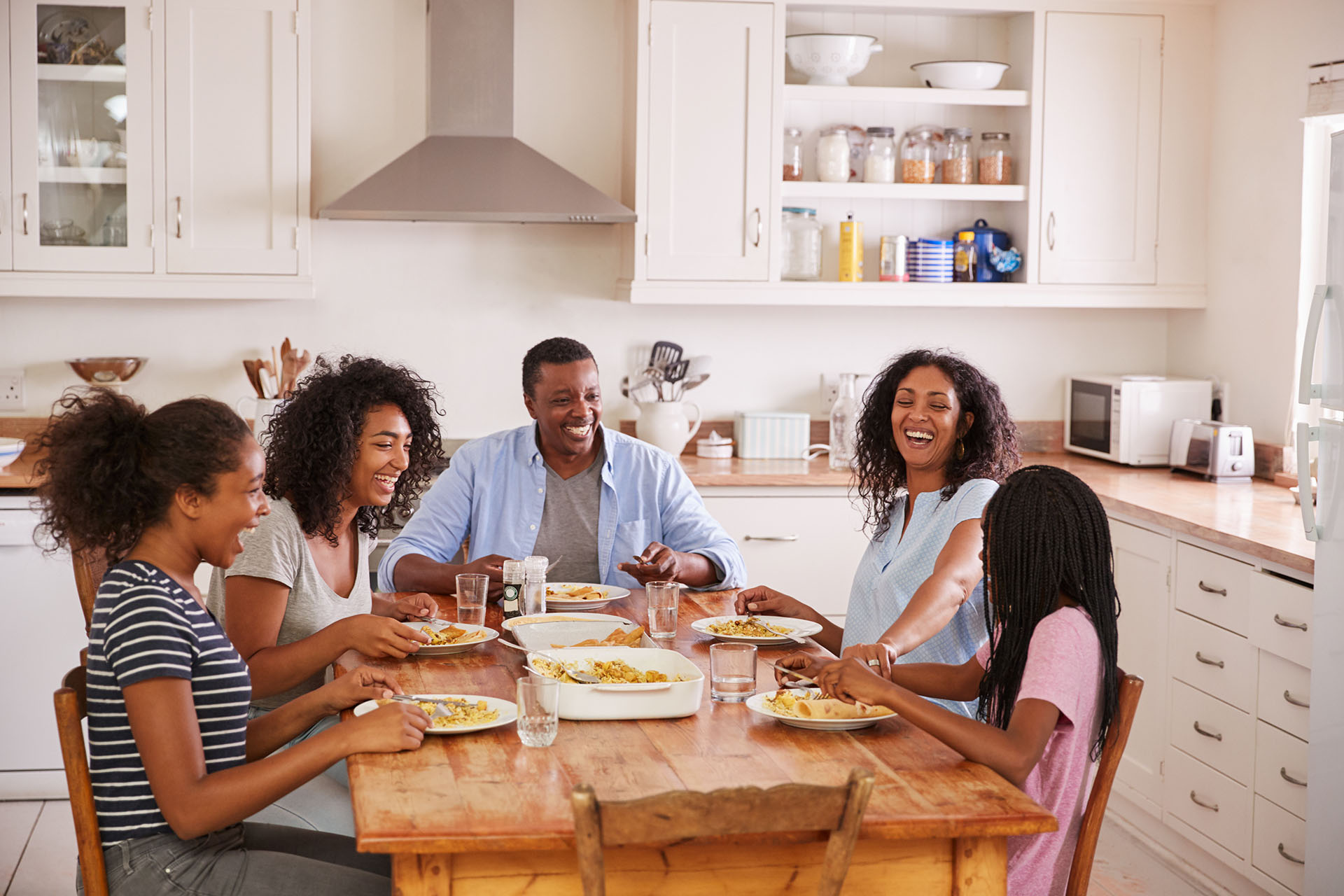 The Effects of Family Meals on Overall Family Health and Wellness